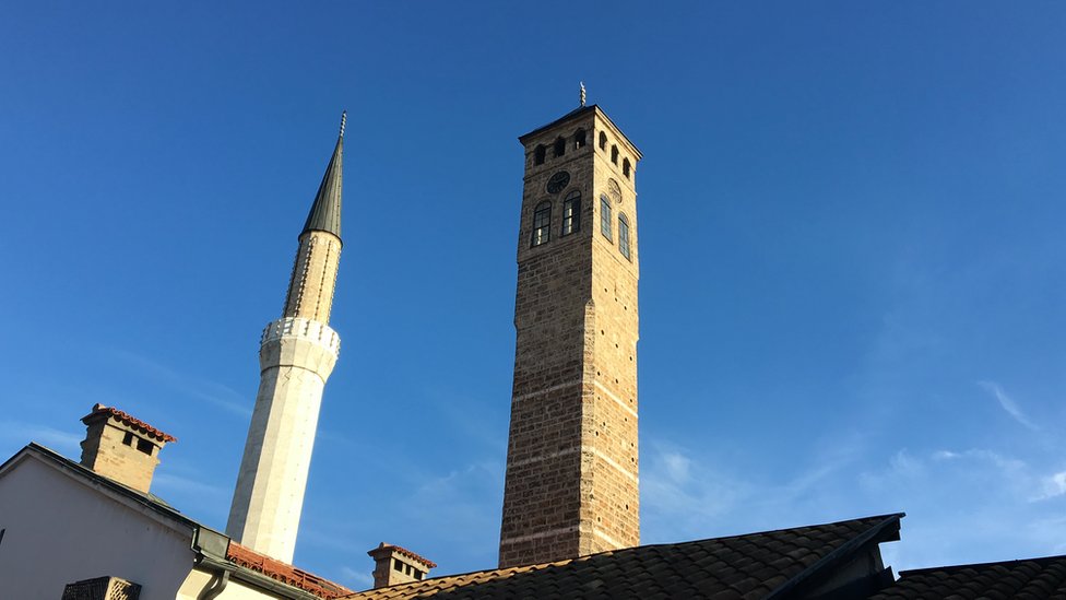 Sahat kula nalazi se u neposrednoj blizini Begove džamije u Sarajevu/BBC
